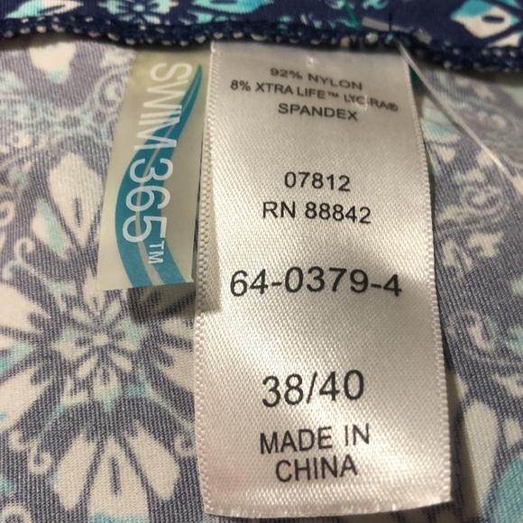 Plus Size- OVERSIZED-Lycra xtra life, 38/40 - Picture 3 of 4